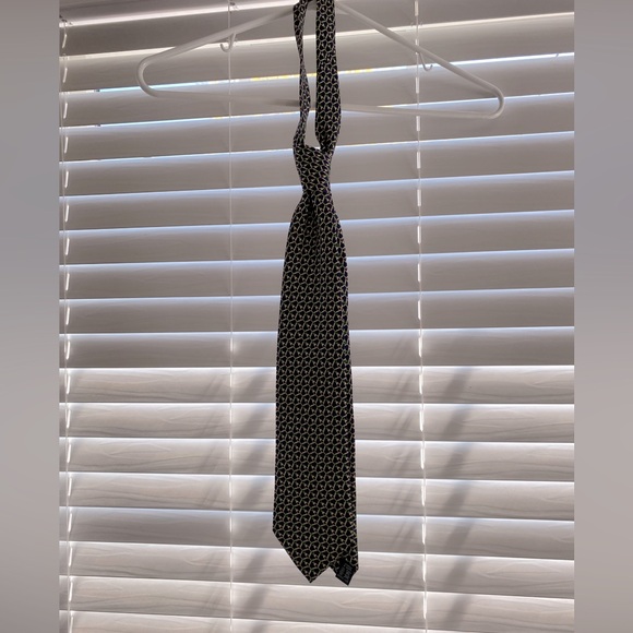 Burberrys Tie - Picture 4 of 4